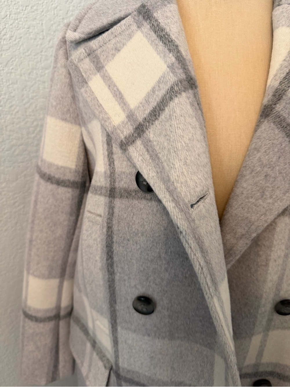 Ann Taylor Gray Plaid Double Breasted Coat XS - Picture 4 of 7
